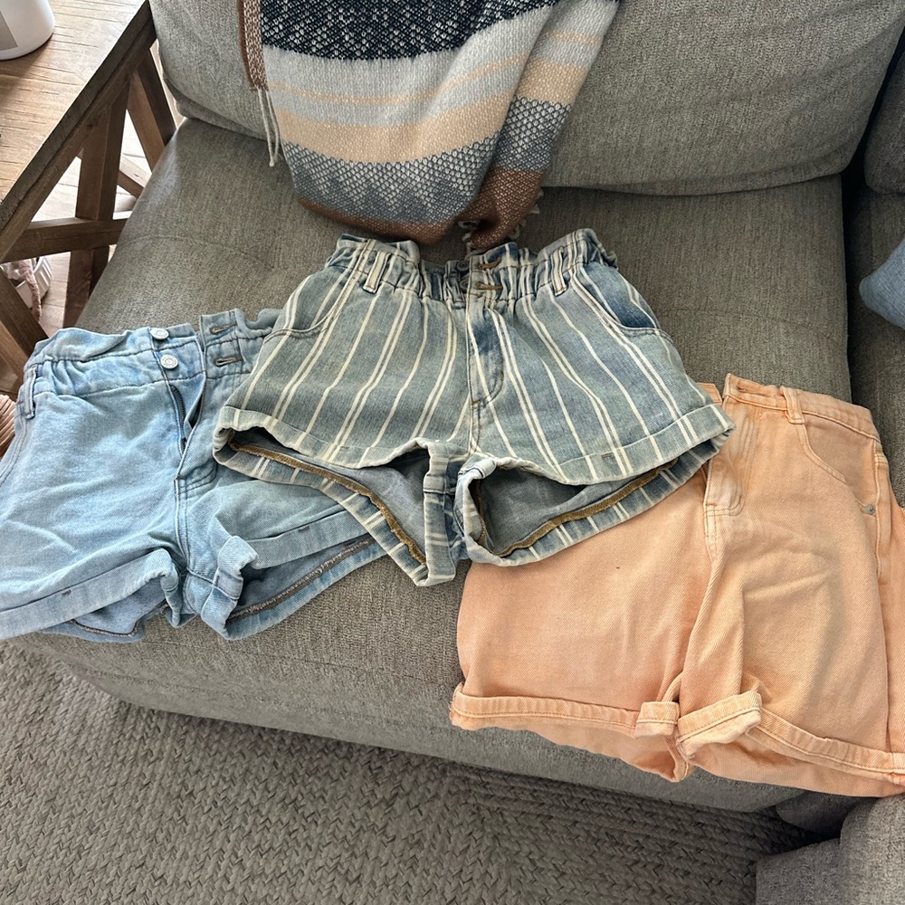 Stylish Women's Striped and Solid Shorts Set